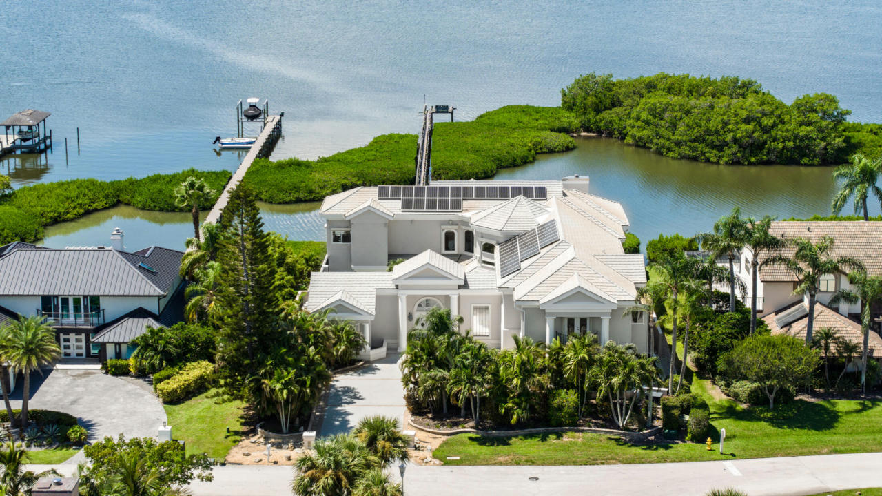 502 LANTERNBACK ISLAND DR, SATELLITE BEACH, FL 32937, photo 1 of 81