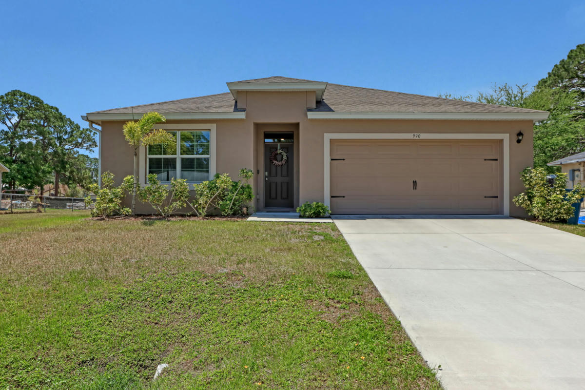 990 ALBION ST NW, PALM BAY, FL 32907, photo 1 of 34