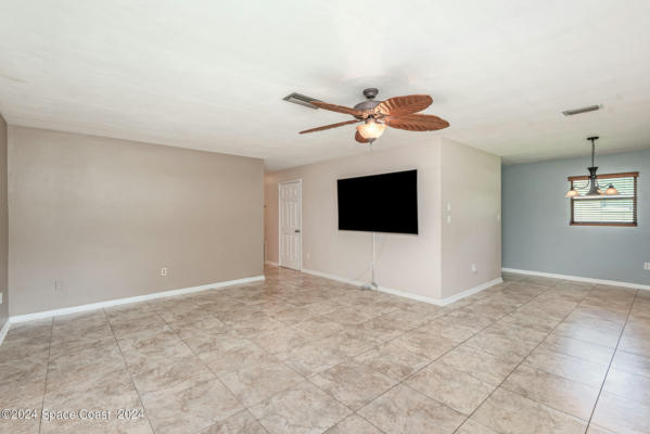 14 S HOLIDAY LN, TITUSVILLE, FL 32796, photo 3 of 25