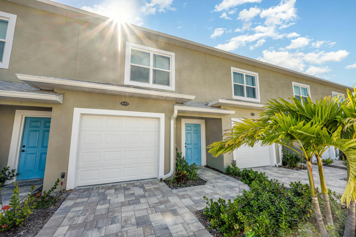 850 PADDLEBOARD CT, MELBOURNE, FL 32935, photo 1 of 32